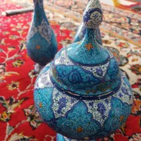 گلدان وشکلات خوری