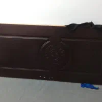 در اتاق چوبی نو