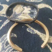 ۲عدد بنگل مشکی و طلایی ضد زنگ