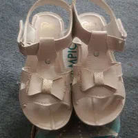 تعدادی لباس و کفش|کفش و لباس بچه|ایلام, |دیوار