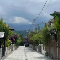 تریبلکس-ساحلی-با-استخر-و-جکوزی-و-مدارک-کامل