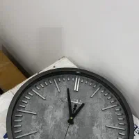 ساعت دیواری