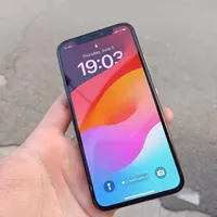 اپل iPhone XS با حافظهٔ ۲۵۶ گیگابایت