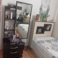 تخت یک نفره بهمراه میز آرایشی وخوشخواب درحدنو