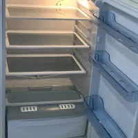 یخچال فریزر در حد نو کاملا سالم