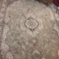 فرش 6متری پوست گردویی در حد نو میباشد