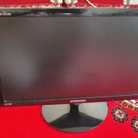 تعدادی مانیتور Iedوlcdو crt و پوسته کیس