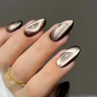 آموزش و کاشت ناخن، و کوتاهی مو، مژه با تخفیف ویژه