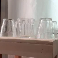 استکان و تلفن رومیزی