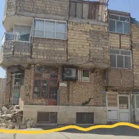 آپارتمان سه طبقه