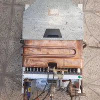 فروش آبگرمکن ۳۲۱۸ سرویس شده و در حد برقی