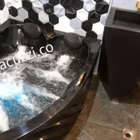 جکوزی وان ۲-۳-۴نفره سفید مشکی کامپوزیت اکریلیک|لوازم حمام|ورامین, |دیوار