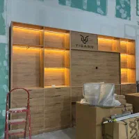 دکور نمایشگاه اتومبیل داروخانه مغازه لوکس