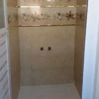 کاشی کار سیمان  کارم زهک واطرافش.پذیرفته.میشه