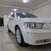 آزرا ۲۰۱۰ شش سیلندر