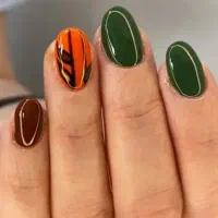 مدل ناخن ۸۰ تومن پول متریال