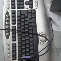 تلوزیون قدیمی و کامپوتر قدیمی|سیستم صوتی خانگی|فسا, |دیوار