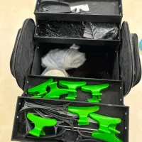 کیف چرم مناسب لوازم شنیون و آرایشگاه|آرایشگاه و سالن‌های زیبایی|چالوس, |دیوار