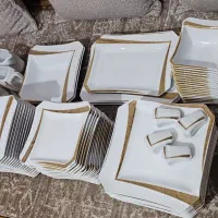 سرویس چینی ۱۸ نفره