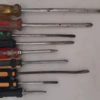 تعدادی آچار و پیچ گوشتی و جعبه بوکس خانگی کوچک|ابزارآلات|ایلام, |دیوار