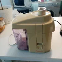 آب‌میوه گیری کتری مخلوط کن