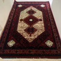 فرش ۴متری بسیار خوشگل و نرم گلیم نیست قالیچه  هست