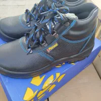 کفش ایمنی 42