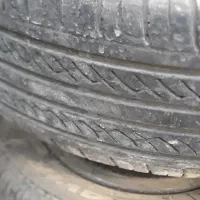 یک جفت لاستیک کوییک با یک رینگ