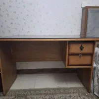 میز چوبی