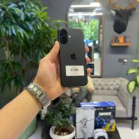 .Malek vip .iPhone 16