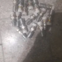 مقداری اتصالات نیو پایپ شامل زانو سه راه وکلکتو