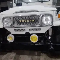 تویوتا ۲ اف لندکروز مدل ۱۹۸۳