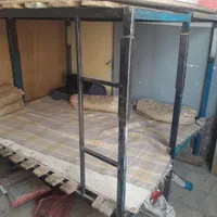 تخت دو طبقه