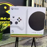 کنسول Xbox series s مشابه آک همراه بازی