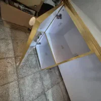 میز مدیریت و دکور زعفران و کمد بزرگ|مبلمان اداری|سبزوار, بیهق شرقی|دیوار