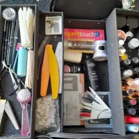 وسایل کاشت ناخن|آرایشگاه و سالن‌های زیبایی|فورگ, |دیوار