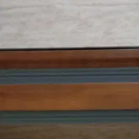 میز جلو مبلی با ظاهر زیبا و کاربردی