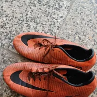 کفش ورزشی میخی|کیف، کفش، کمربند|شاهین‌شهر, فردوسی|دیوار