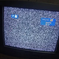 گیرنده تلوزیون دیجیتال  و تلوزیون قدیمی  سالم|تلویزیون و پروژکتور|بناب, |دیوار