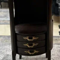 میز تلفن تمیز بدون خط و خش