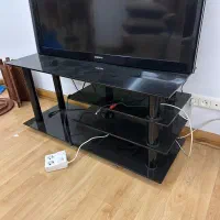 میر تلویزیون شیشه ای در حد نو