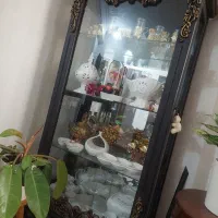 بوفه سالم وتمیز  (بدون وسایل داخلش)