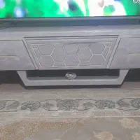 میز تلویزیون در حد نو طوسی