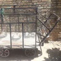 گاری چهار چرخ