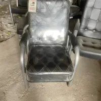 صندلی اداری چرخ دار و ساده