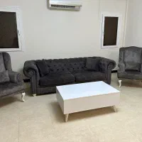 مبل پنج نفره همراه با میز وسط و میز TV