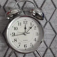 ساعت رومیزی زنگدار|ساعت دیواری و تزئینی|قم, آزادگان|دیوار