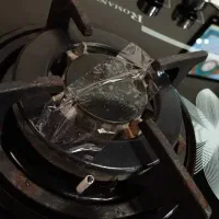 گاز رو میزی شیشه ای در حدنو کاملا تمیز و سالم|اجاق گاز و لوازم برقی پختوپز|بندر انزلی, امامزاده|دیوار