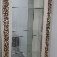 کنسول و آینه و ساعت