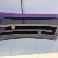 درآور کوچیک و میز تلویزیون